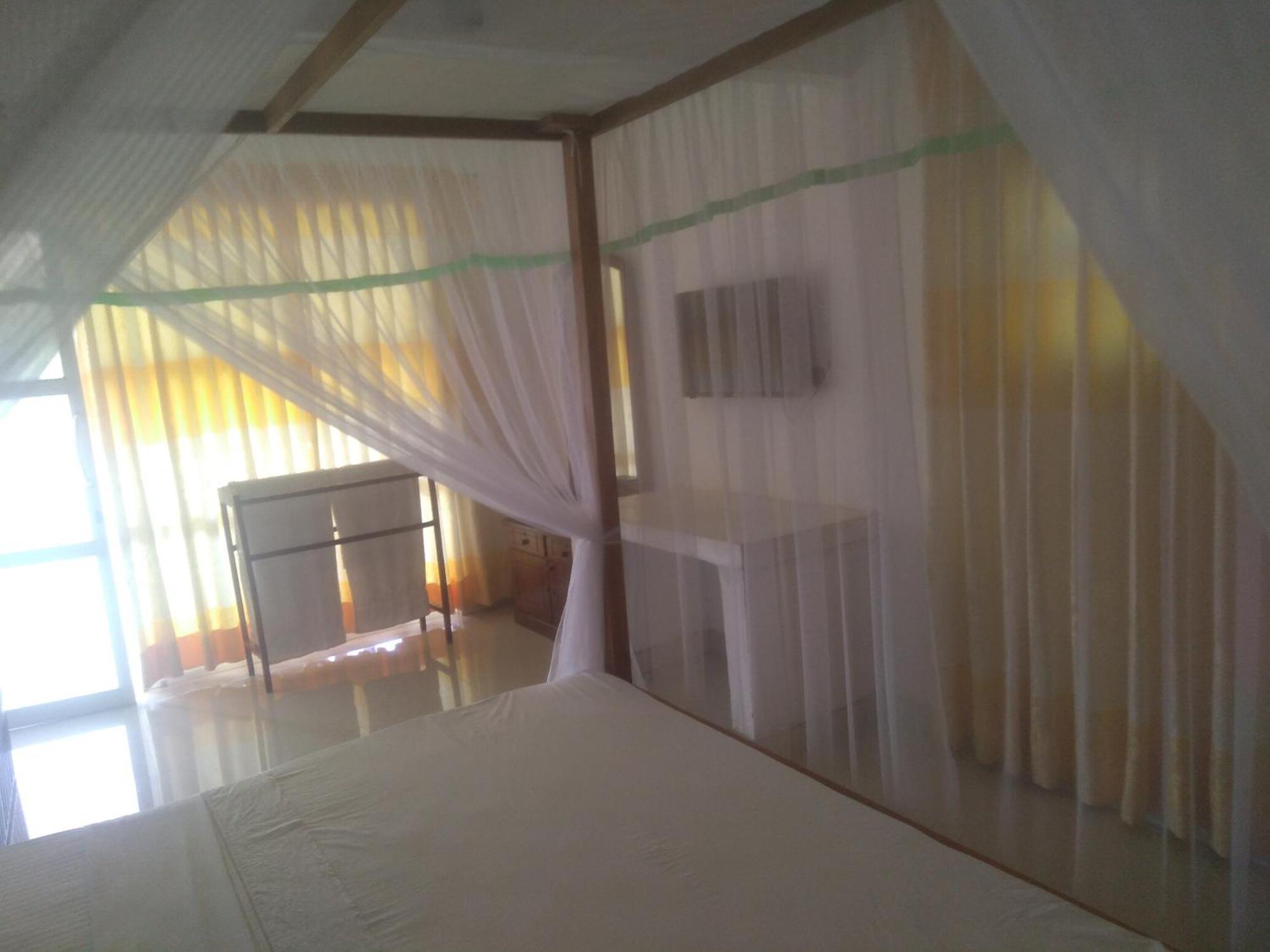 Sinharaja Hostel 114 Deniyaya Szoba fotó